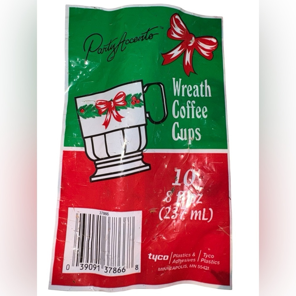 Vintage Party Accents Christmas Wreath Coffee Cups Set of 10-8 oz.NIP - Picture 2 of 3